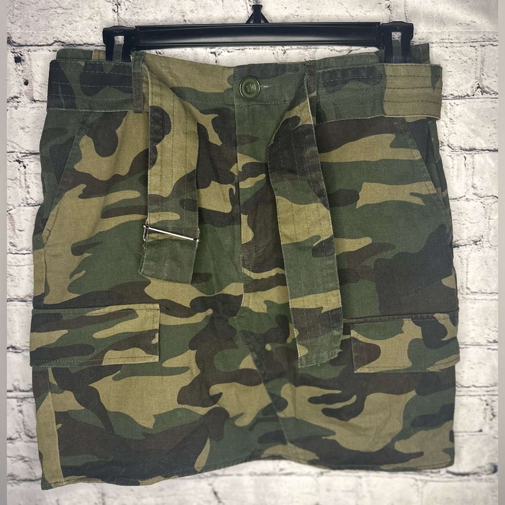 Camouflage Skirt Army Active USA Cargo Utility Pockets Belt Women’s Medium Denim